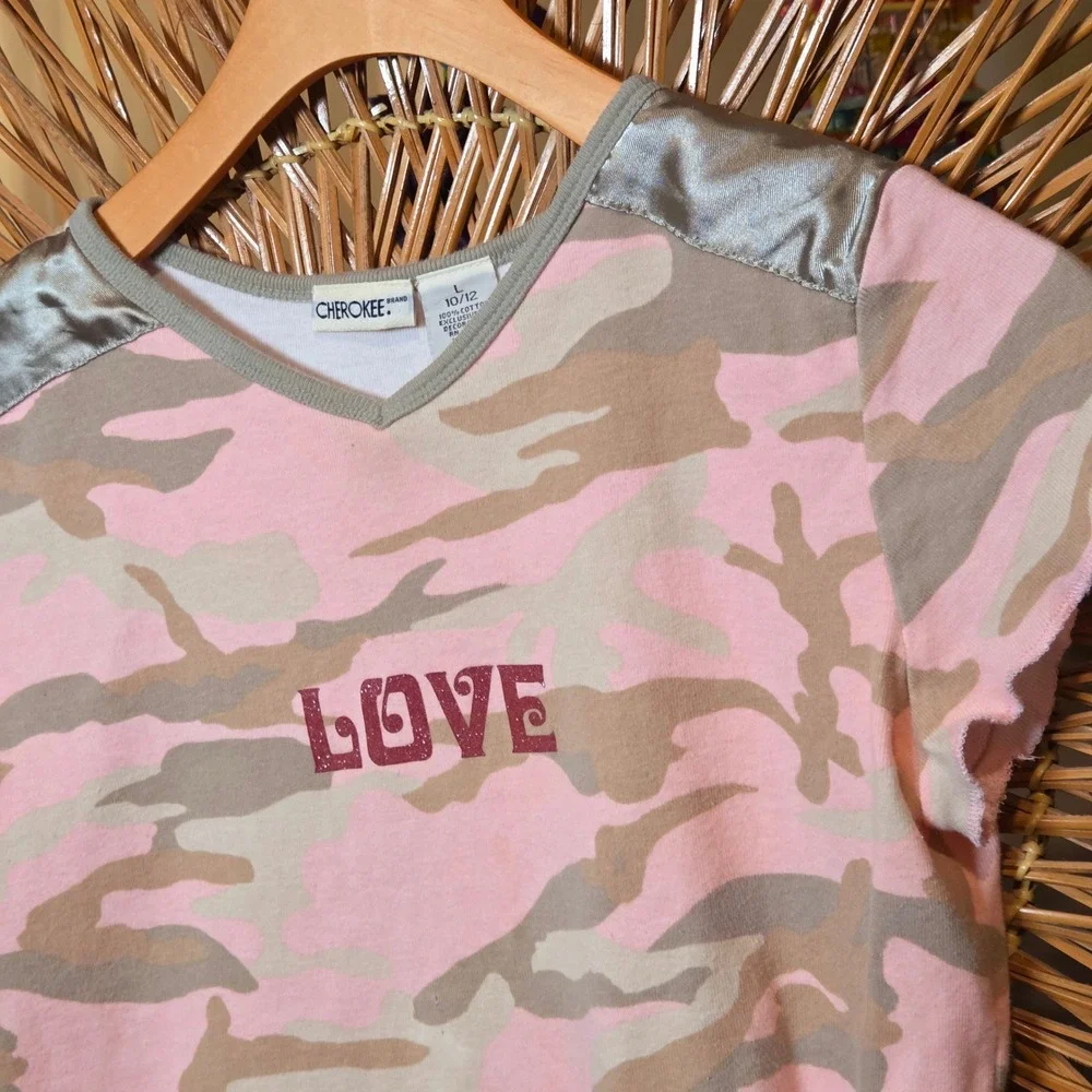 VTG Y2K Cherokee Girl Large Short‎ Sleeve T Shirt Pink Camo Love Satin Trim